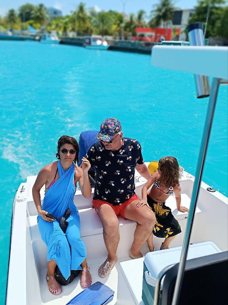 Rindali - The Speedboat From Male To The Hotel Departs At 1130 Every Monday Thursday And Saturday And From The Hotel To Male At 0630 And Five Domestic Flights Are Available Every Day Olhuveli  Eksteriør billede